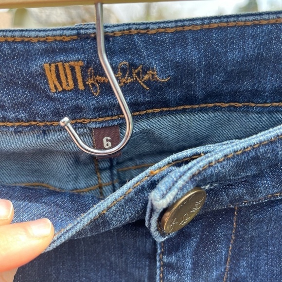 KUT FROM THE KLOTH ~ Farrah Baby Bootcut Jeans - Picture 10 of 12